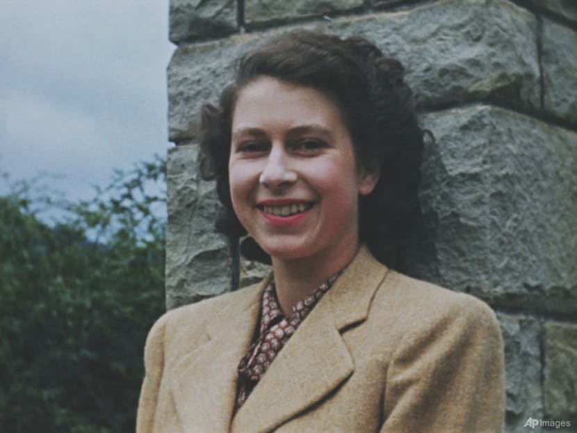 Queen Elizabeth's home movies to be in new documentary for Jubilee Queen Elizabeth's home movies to be in new documentary for Jubilee
