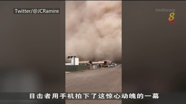 智利北部地区遭遇强大沙尘暴袭击 多栋房屋损毁