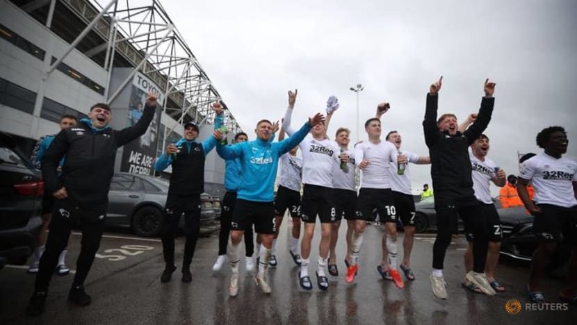 Football: Derby stay up after dramatic draw with Sheffield Wednesday Football: Derby stay up after dramatic draw with Sheffield Wednesday