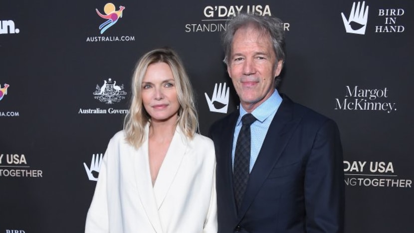 Michelle Pfeiffer Wishes "One And Only" Husband David E Kelley A Happy 27th Anniversary