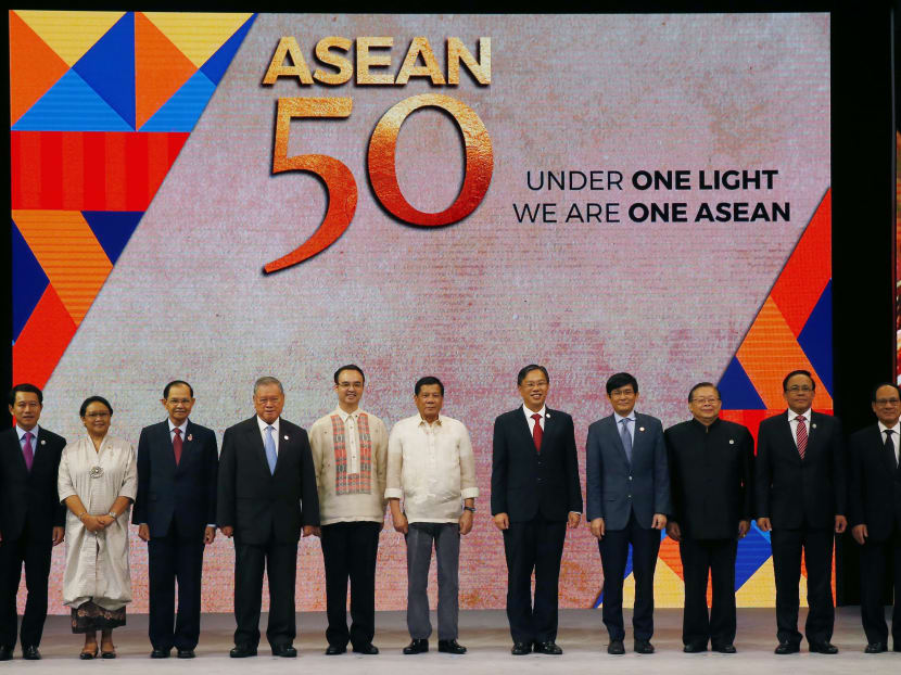 Philippine President Rodrigo Duterte, centre, poses with Association of South-east Asian Nations (Asean) Foreign Ministers and their representatives at the closing ceremony of the 50th Asean Foreign Ministers Meeting (AMM) and its 50th Grand Celebration Tuesday Aug 8, 2017 at the Philippine International Convention Centre. Source: AP