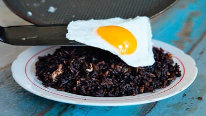 How To Make Restaurant-Worthy Buah Keluak Fried Rice