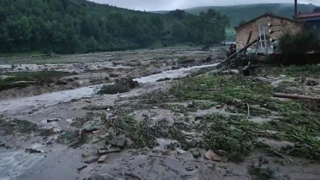 中国青海大通突发山洪 已致16人死亡