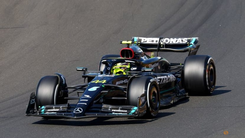 Hamilton's new contract 'emotionally done', says Wolff