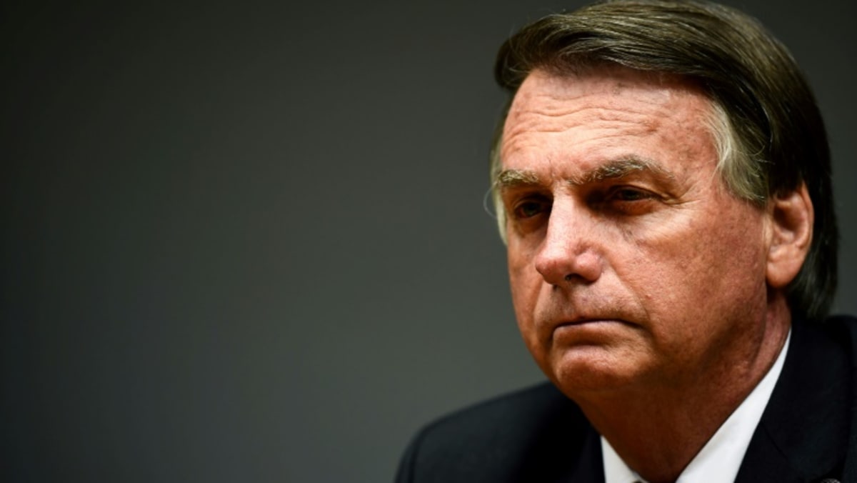 21 ilmuwan Brasil menolak medali berturut-turut dengan Bolsonaro