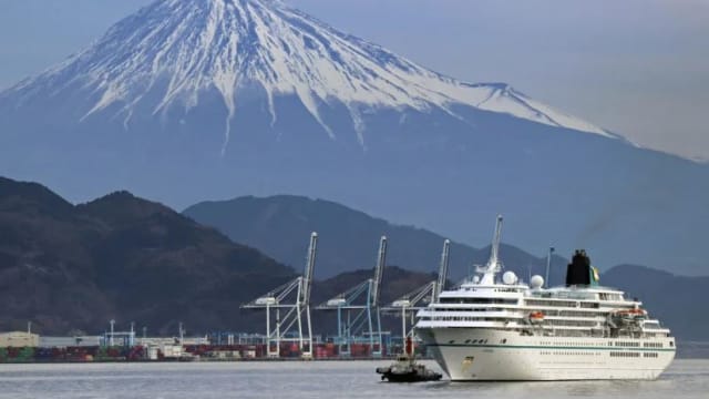 时隔近三年 日本再度迎来外国游轮停靠港口