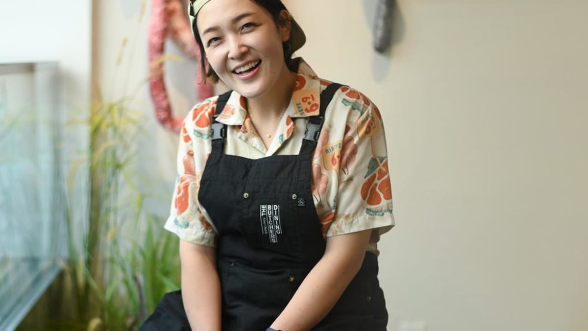 meet-the-korean-female-butcher-in-singapore-who-s-as-skilled-with-a-meat-cleaver-as-cooking-beef-and-pork