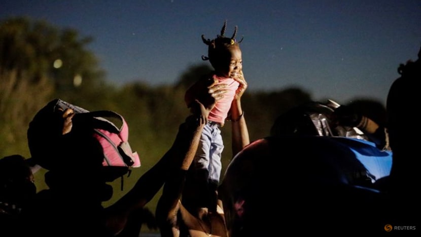 Migrant camp in south Texas dwindles to a few hundred people
