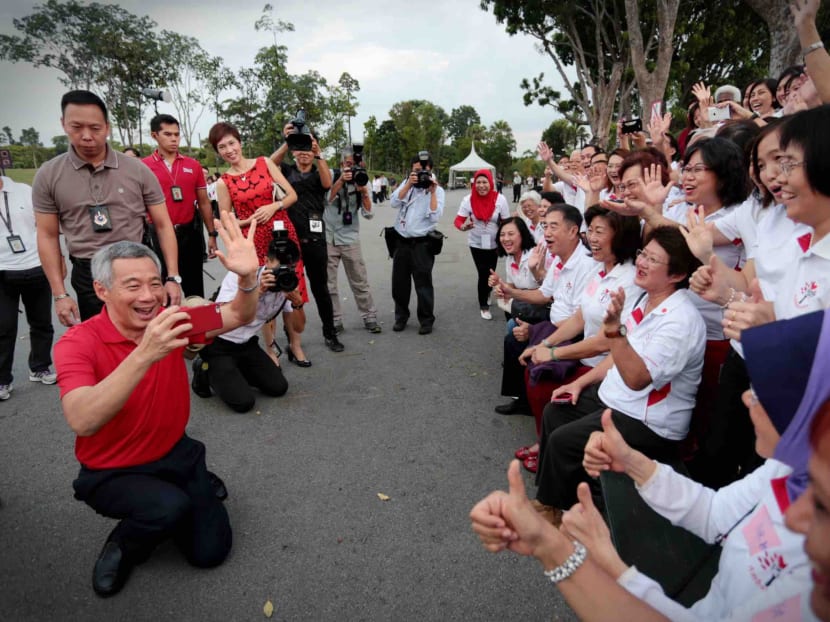 PM Lee honours volunteers who advocated pioneer package