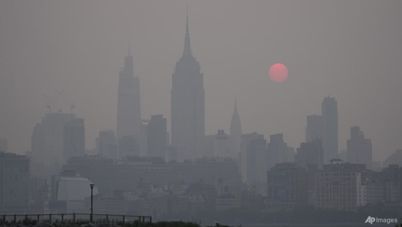 From NYC's skyline to Washington DC's monuments, wildfire haze envelopes familiar sites From NYC's skyline to Washington DC's monuments, wildfire haze envelopes familiar sites
