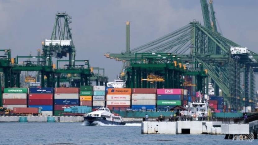 Singapore's exports continue to grow in April but at slower pace of 6% Singapore's exports continue to grow in April but at slower pace of 6%