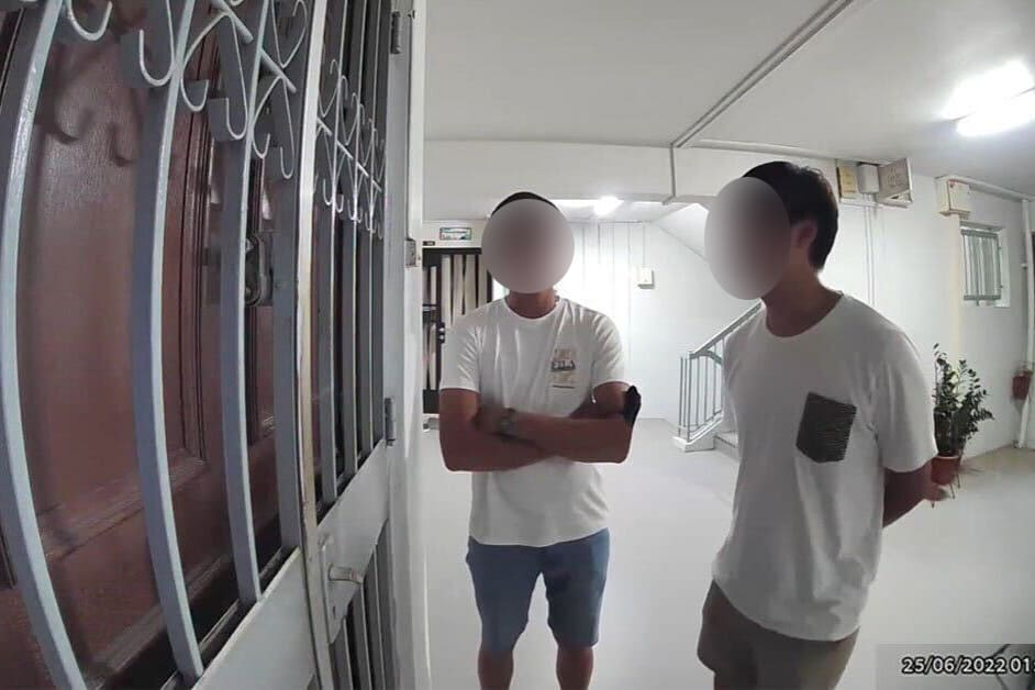 Two men were caught on camera&nbsp;posing as student volunteers soliciting donations from a resident living in Hougang.