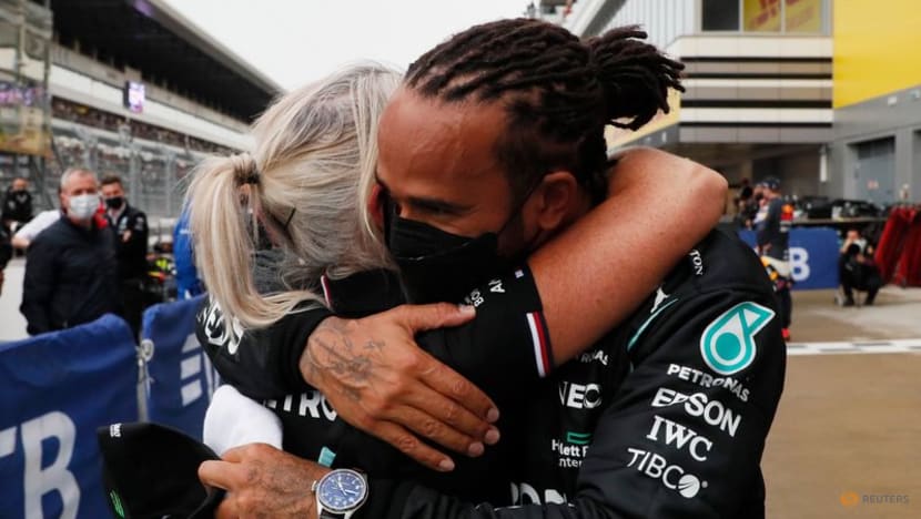 Hamilton goes back on top with his 100th F1 win Hamilton goes back on top with his 100th F1 win