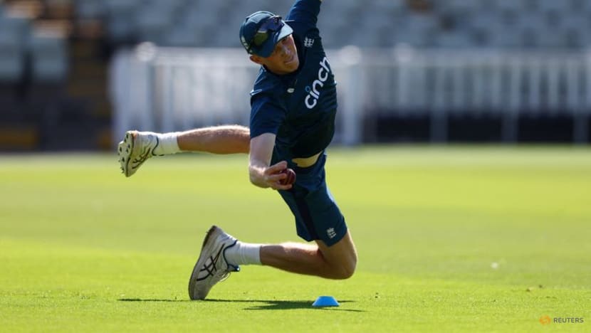 England pick Broad, Moeen for first Ashes test