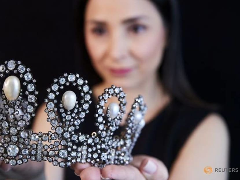 Italian tiara, Kashmir sapphire to feature at Sotheby's auction Italian tiara, Kashmir sapphire to feature at Sotheby's auction