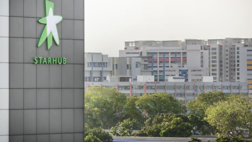 starhub building logo side in portrait