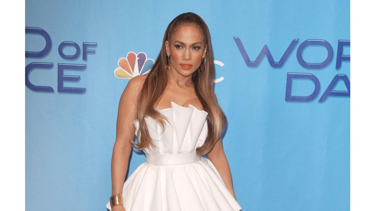 Jennifer Lopez Was Asked To Take Top Off 8 Days