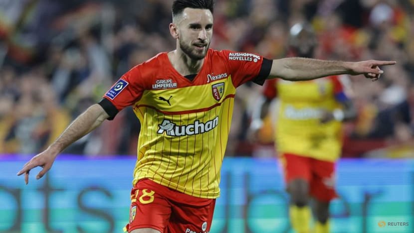 Openda shines as Lens boost Champions League hopes with Monaco win