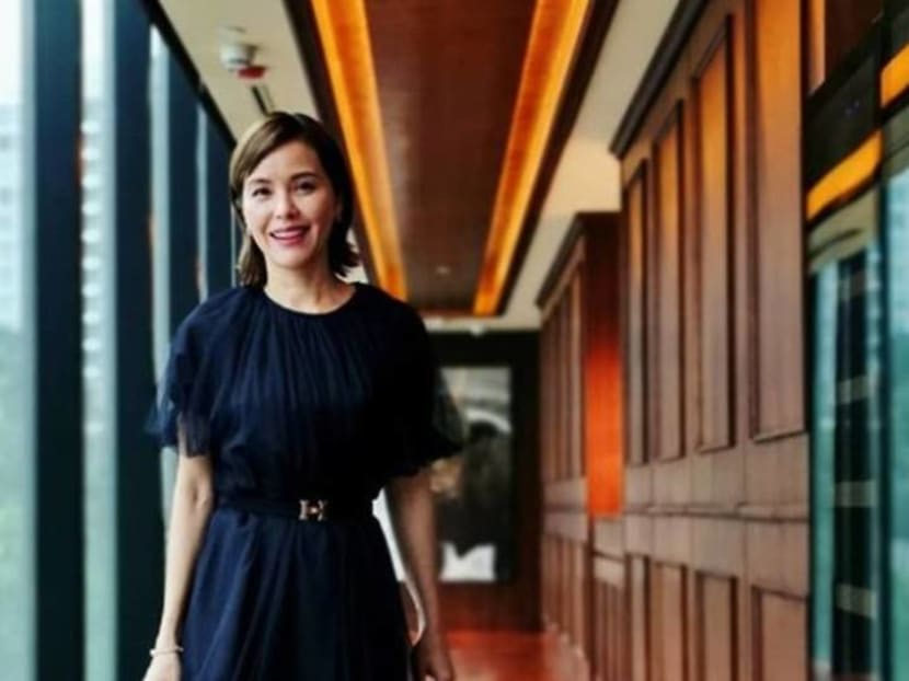 Zoe Tay is a ‘strict mum’, according to her close friend actor Wang Yuqing Zoe Tay is a ‘strict mum’, according to her close friend actor Wang Yuqing