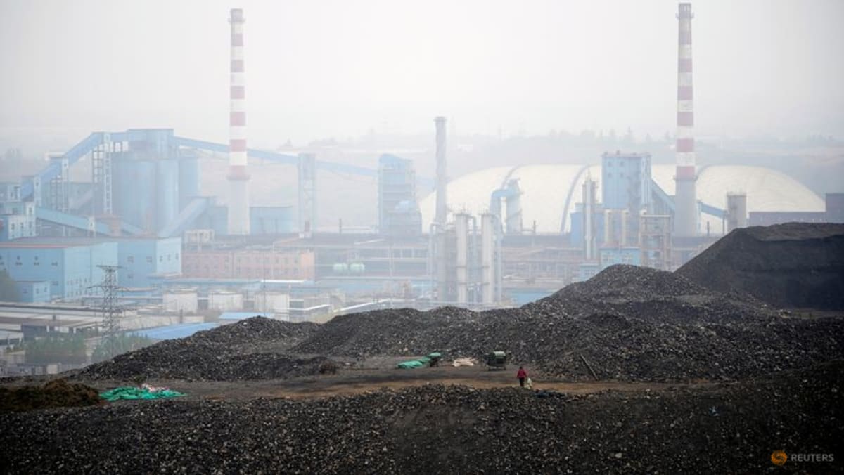 Hore terakhir batu bara China datang terlambat untuk kota-kota pertambangan tua