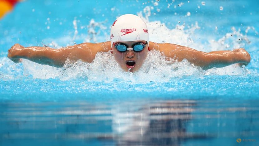 Canada's MacNeil betters own 50m backstroke short course world record Canada's MacNeil betters own 50m backstroke short course world record