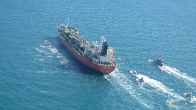 South Korea delegation heads to Iran to seek release of seized tanker: Yonhap South Korea delegation heads to Iran to seek release of seized tanker: Yonhap