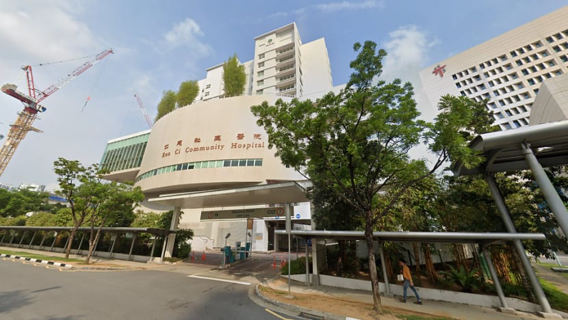 Singapore reports 570 new COVID-19 cases, including nurse at Ren Ci Community Hospital