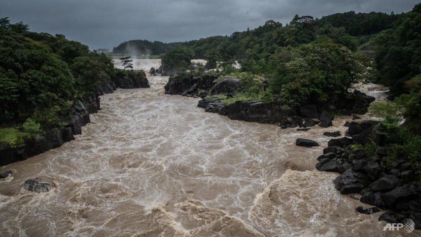 Typhoon Nanmadol snarls air, land traffic in Japan, more rain expected Typhoon Nanmadol snarls air, land traffic in Japan, more rain expected