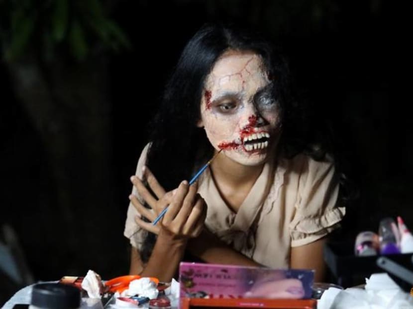 Thai zombie seller cashes in on threads of the dead Thai zombie seller cashes in on threads of the dead