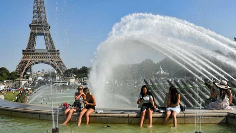 Records tumble in Europe as heatwave bites Records tumble in Europe as heatwave bites