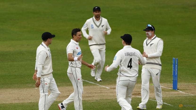 New Zealand lead by 41 at lunch on fourth day New Zealand lead by 41 at lunch on fourth day