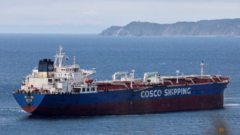 Oil rebounds after steep drop, underpinned by tight supplies Oil rebounds after steep drop, underpinned by tight supplies