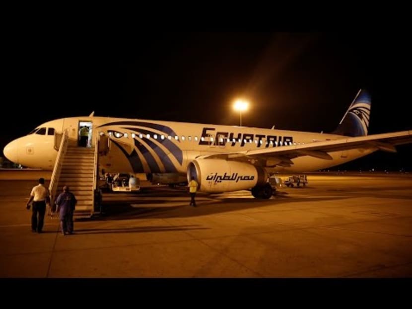 EgyptAir MS804 in a minute