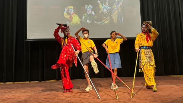 《美猴王孙悟空》主要演员走入校园 带来传统戏曲演出