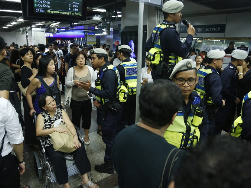 Long queues on Day 3 of public phase of national mourning