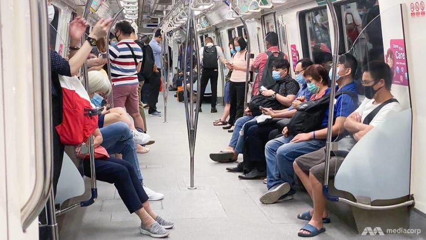 Singapore reports 386 new COVID-19 cases, including 2 community infections Singapore reports 386 new COVID-19 cases, including 2 community infections
