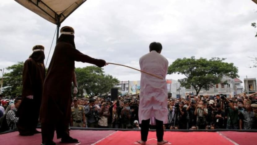 Tiada lagi hukuman sebat di khalayak ramai bagi kesalahan mencuri, berjudi, zina di Aceh