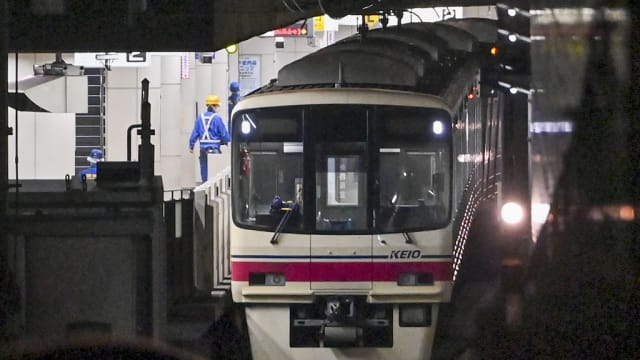 东京地铁持刀伤人和纵火 嫌犯：想杀人获判死刑