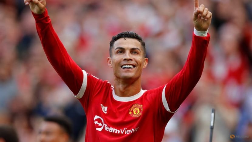 Football:
Ronaldo takes United joint top with Chelsea, City win and Spurs slump Football:
Ronaldo takes United joint top with Chelsea, City win and Spurs slump