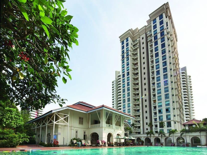 Spring Grove condominium along Grange Road sits on freehold land owned by the United States government but comes with a 99-year lease. Residents there are hoping to put up the property for an en-bloc sale. Spring Grove condominium along Grange Road sits on freehold land owned by the United States government but comes with a 99-year lease. Residents there are hoping to put up the property for an en-bloc sale.