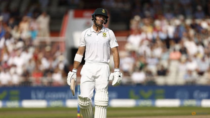 Petersen, Van der Dussen steady S Africa's second innings Petersen, Van der Dussen steady S Africa's second innings