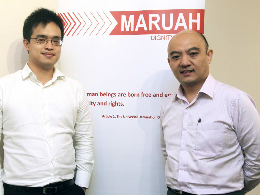Mr Kao Zi Jian (left) and Mr Ngiam Shih Tung at media conference held by MARUAH, a Singapore-based Human Rights NGO, to discuss its latest research findings on the Singapore election system, as part of its ongoing project, Defending the Legitimacy of Singapore Elections, Oct 9, 2014. Photo: Ooi Boon Keong