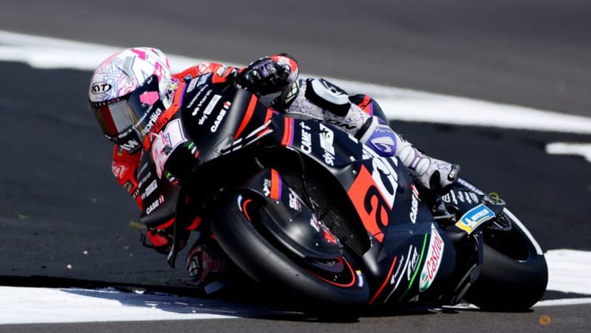Aprilia's Espargaro raced in Britain with fractured heel Aprilia's Espargaro raced in Britain with fractured heel