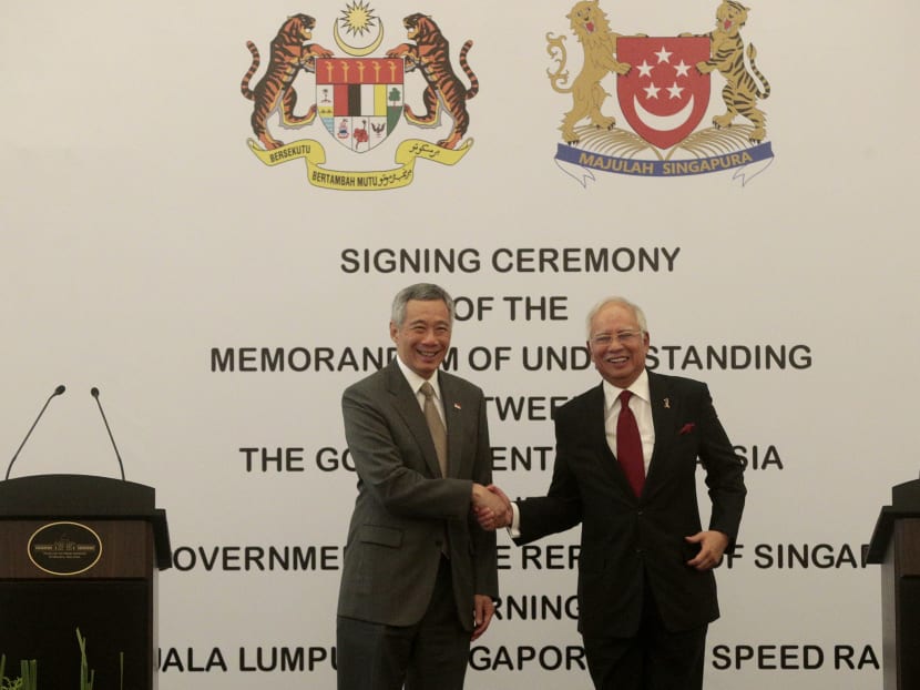 Prime Minister Lee Hsien Loong and Malaysia Prime Minister Najib Razak at the signing of the memorandum of understanding for the Kuala Lumpur-Singapore High Speed Rail on July 19, 2016. Photo: Jason Quah