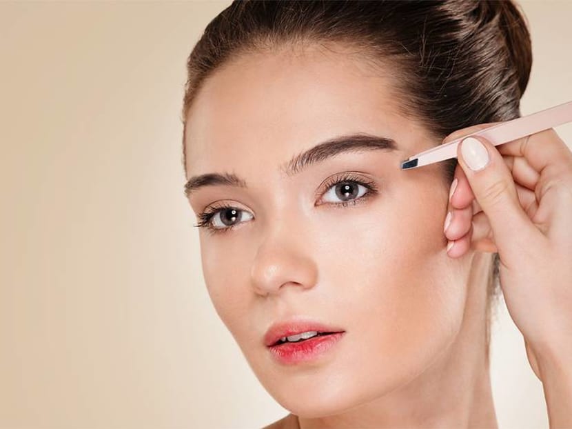 How to groom your eyebrows like a pro when you’re at home How to groom your eyebrows like a pro when you’re at home