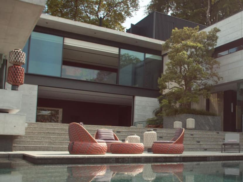 A concrete house in Singapore that 'floats' above the landscape A concrete house in Singapore that 'floats' above the landscape