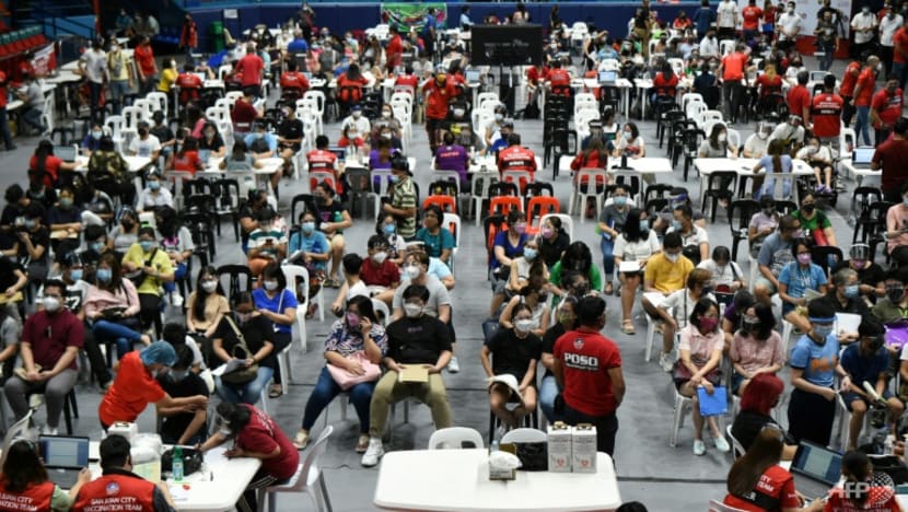 Philippines eases COVID-19 curbs in Manila as cases fall Philippines eases COVID-19 curbs in Manila as cases fall