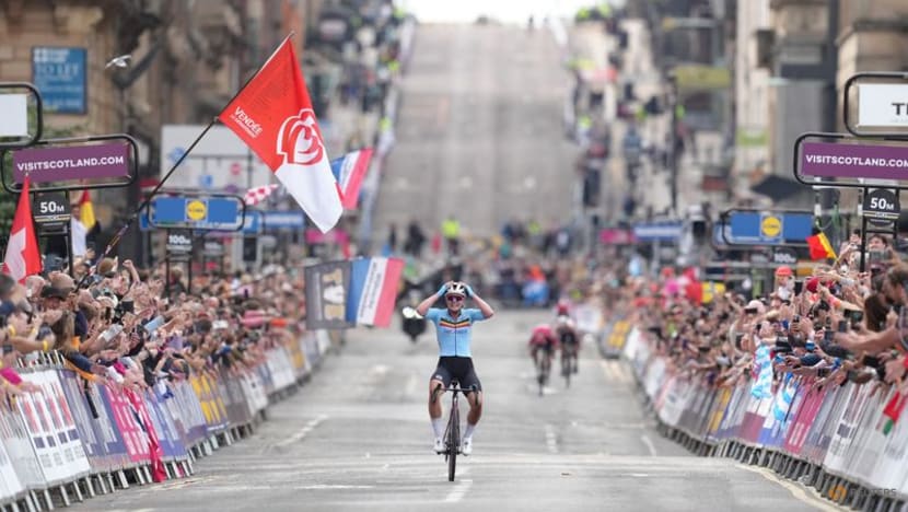 Kopecky wins women's road race with stunning late attack
