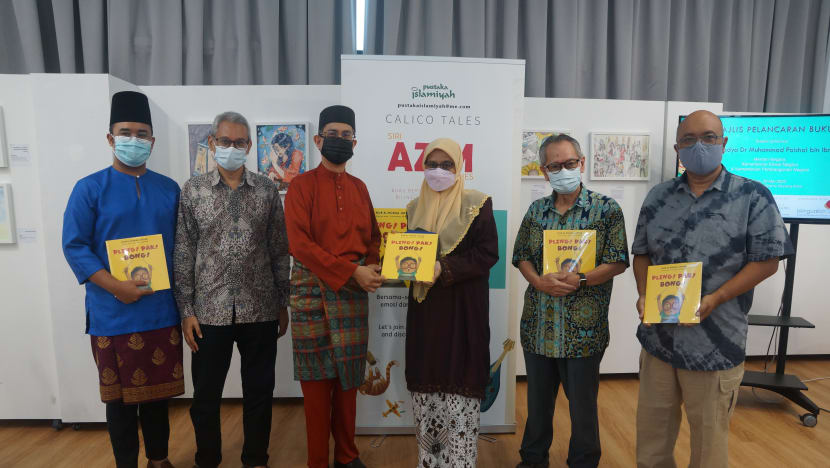 Buku bergambar kanak-kanak dwibahasa Siri Azim dilancarkan; papar warisan seni Melayu Buku bergambar kanak-kanak dwibahasa Siri Azim dilancarkan; papar warisan seni Melayu