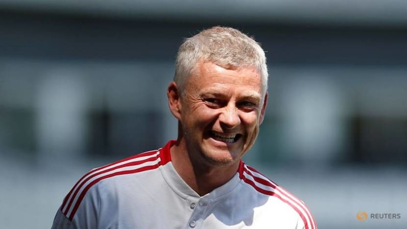 Football: Solskjaer signs new Manchester United deal until 2024 Football: Solskjaer signs new Manchester United deal until 2024